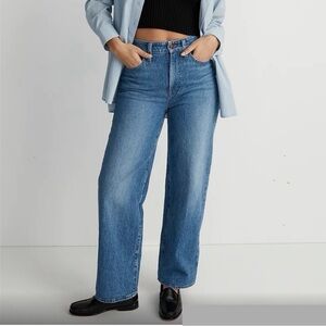 Madewell Curvy Perfect Vintage Wide-Leg Crop Jean, size 28